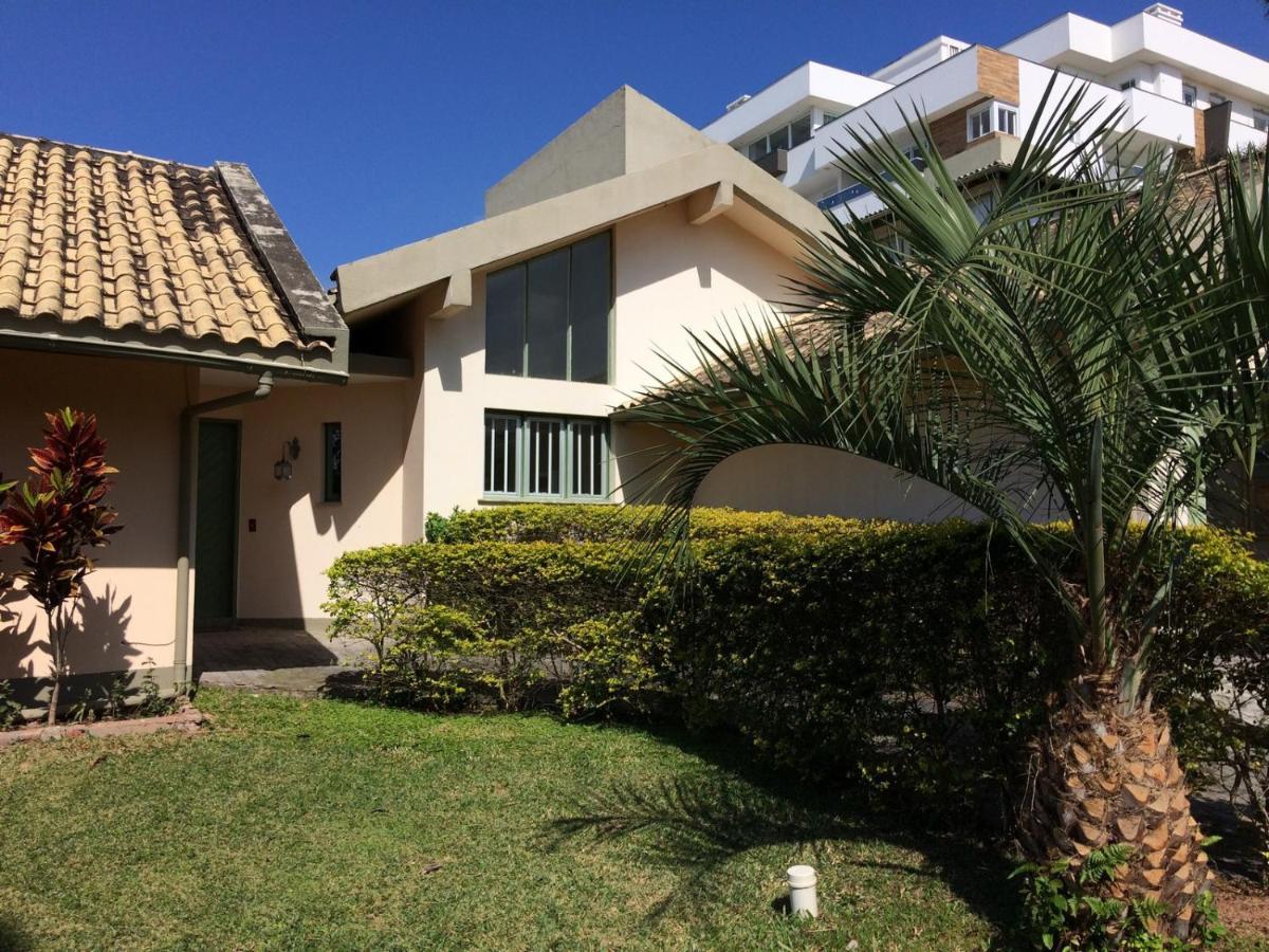 Holiday home Casa Espetacular 50m Da Praia, Piscina Com Vista Mar Ing810